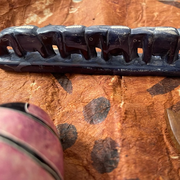 Handmade Kenyan Hand Carved Stone & Wood Figurines - Picture 6 of 9